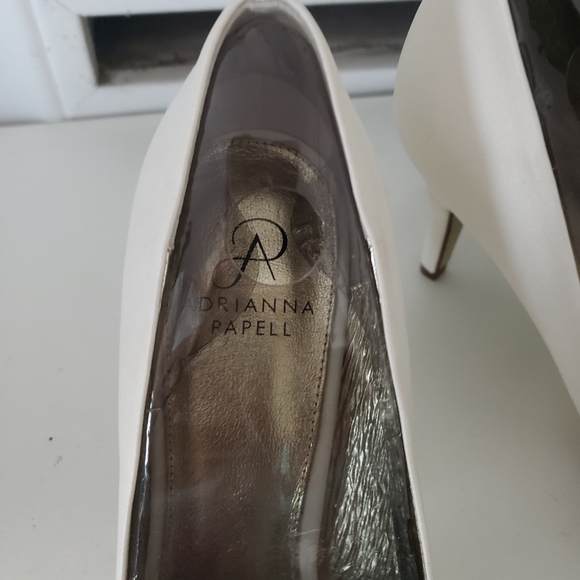 Adrianna Papell Boutique leather wedding party heels - Picture 4 of 7